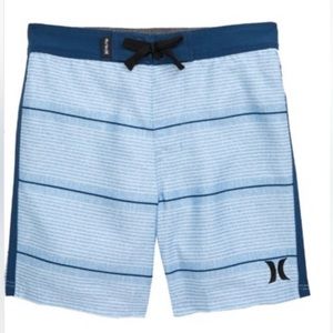Hurley shoreline board shorts
